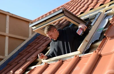 Pose de fenêtres de toit Velux à Luzy